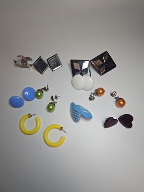 Lot Of 10 Pairs Of Vintage Earrings